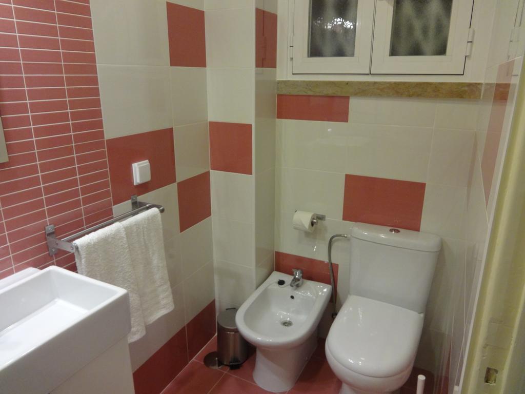 Deluxe Double Room Shower