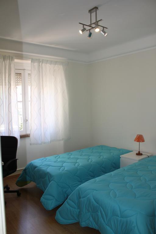 Deluxe Double Room Shower
