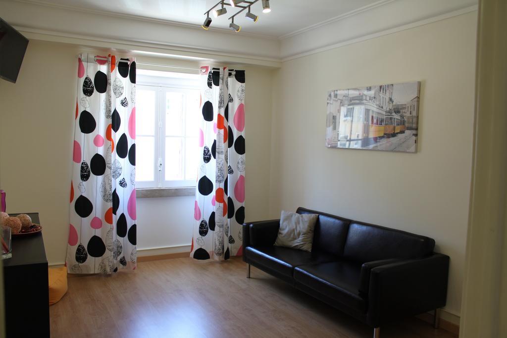 Deluxe Double Room Shower