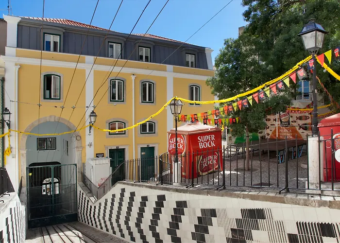 Lsa Ascensor Da Bica By Numa